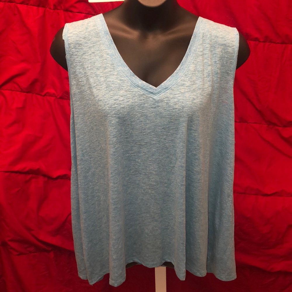 Torrid V neck tank top